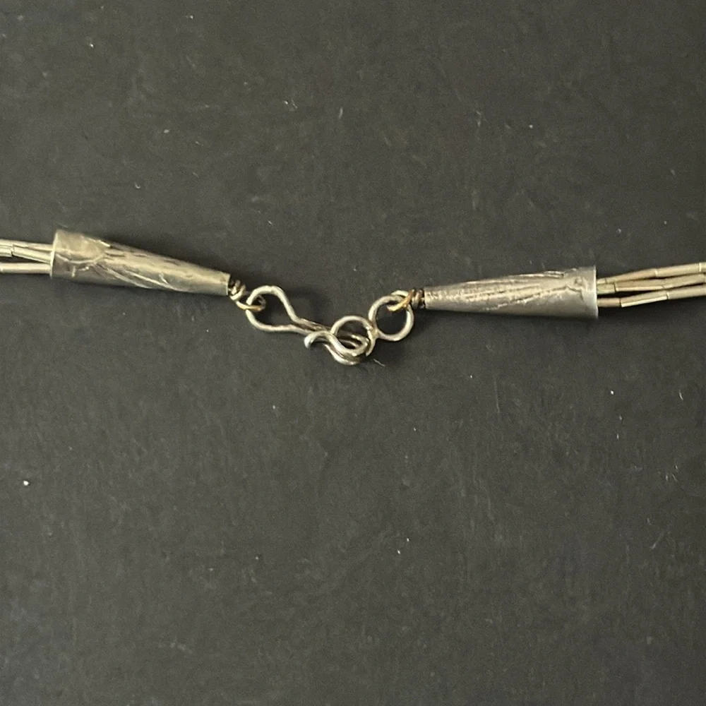 Vintage 70s Zuni Sterling Silver Bird Fetish Necklace - Picture 6 of 14